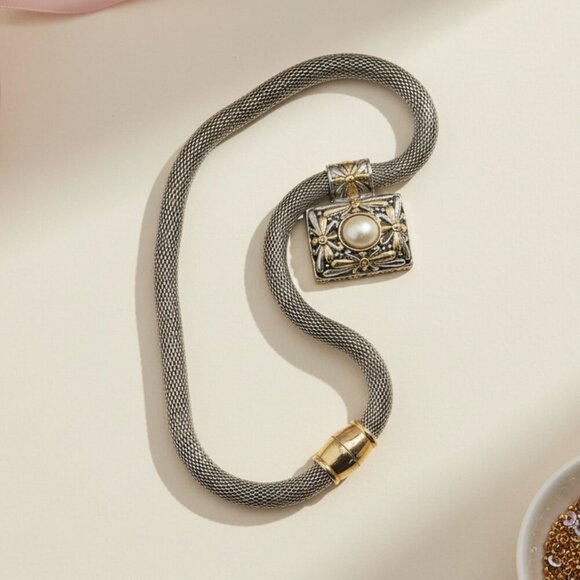 VINTAGE Style Silver Mesh Chain Necklace with Two-Tone Pearl Pendant - Picture 1 of 5